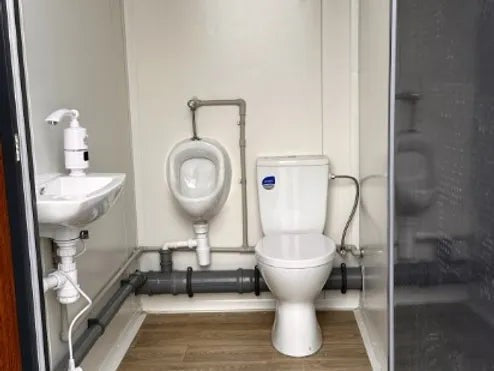 Contentor Sanitário Tipo Pavilhão com Cabine Tripla ( Ref: S2103 )