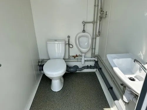 Contentor Sanitário com 3 Cabines
