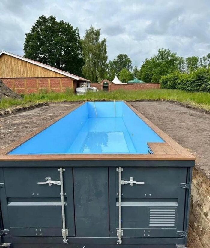 CONTENEDOR DE PISCINA DE 12 M