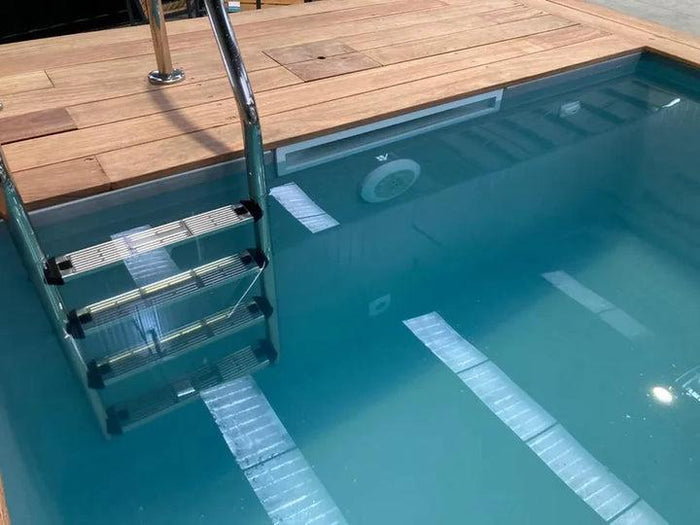 CONTAINER PISCINA DE 20 PÉS