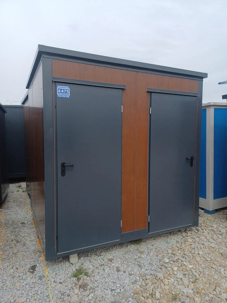 Contentor Sanitário Duplo de 2 Cabines: WC e Chuveiro num Design Robusto