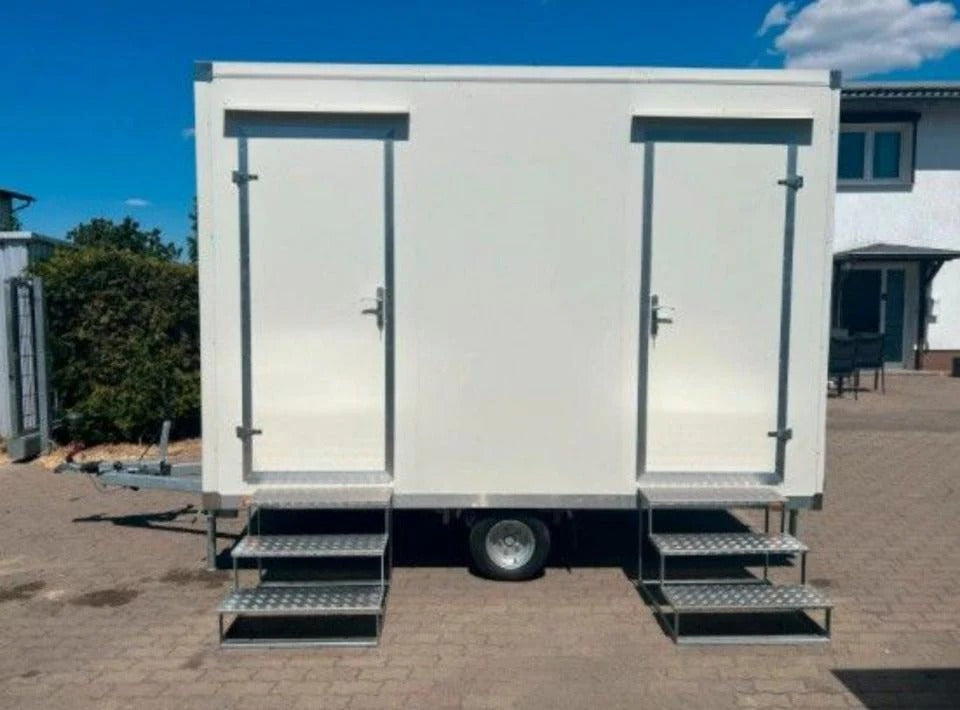 Reboque Sanitário Autónomo com Tanques
