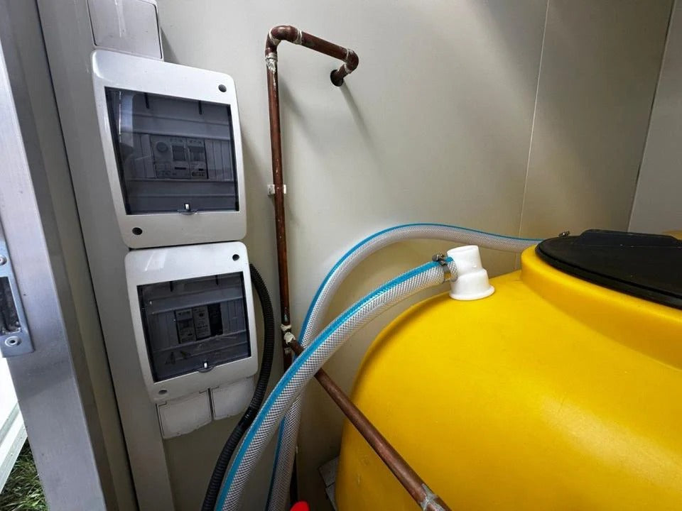 Reboque Sanitário Autónomo com Tanques