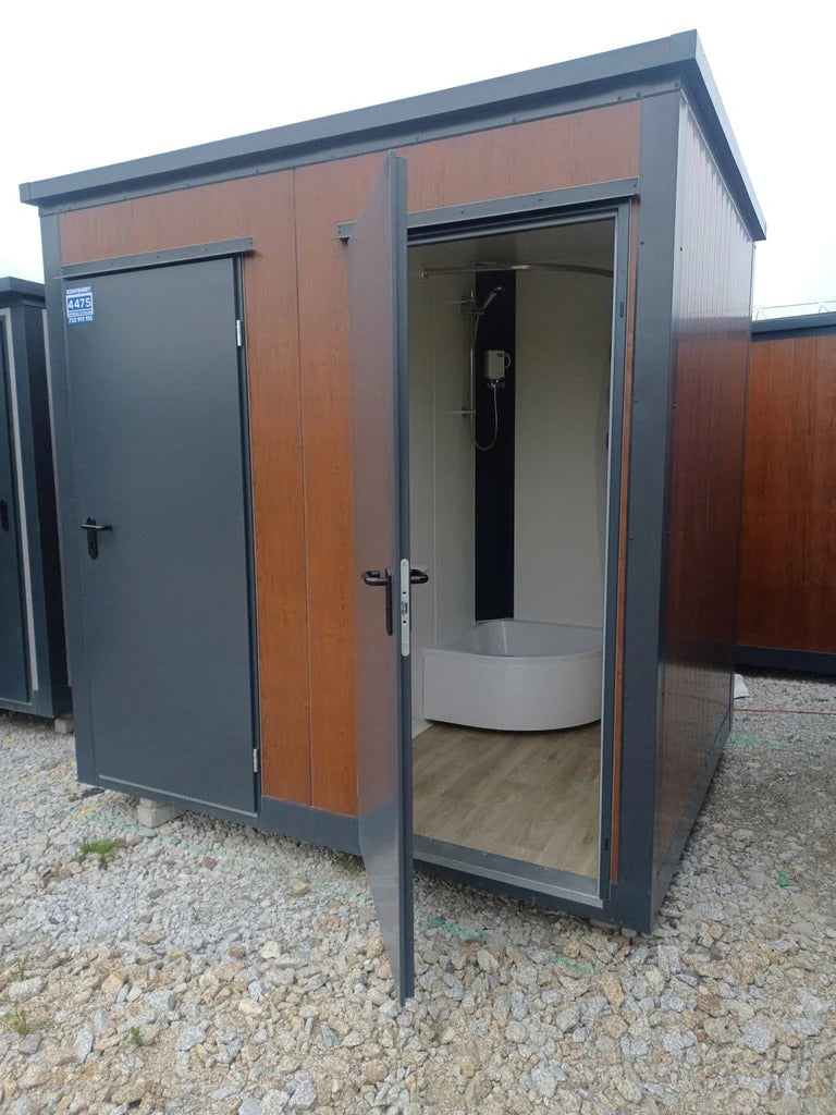 Contentor Sanitário Duplo de 2 Cabines: WC e Chuveiro num Design Robusto